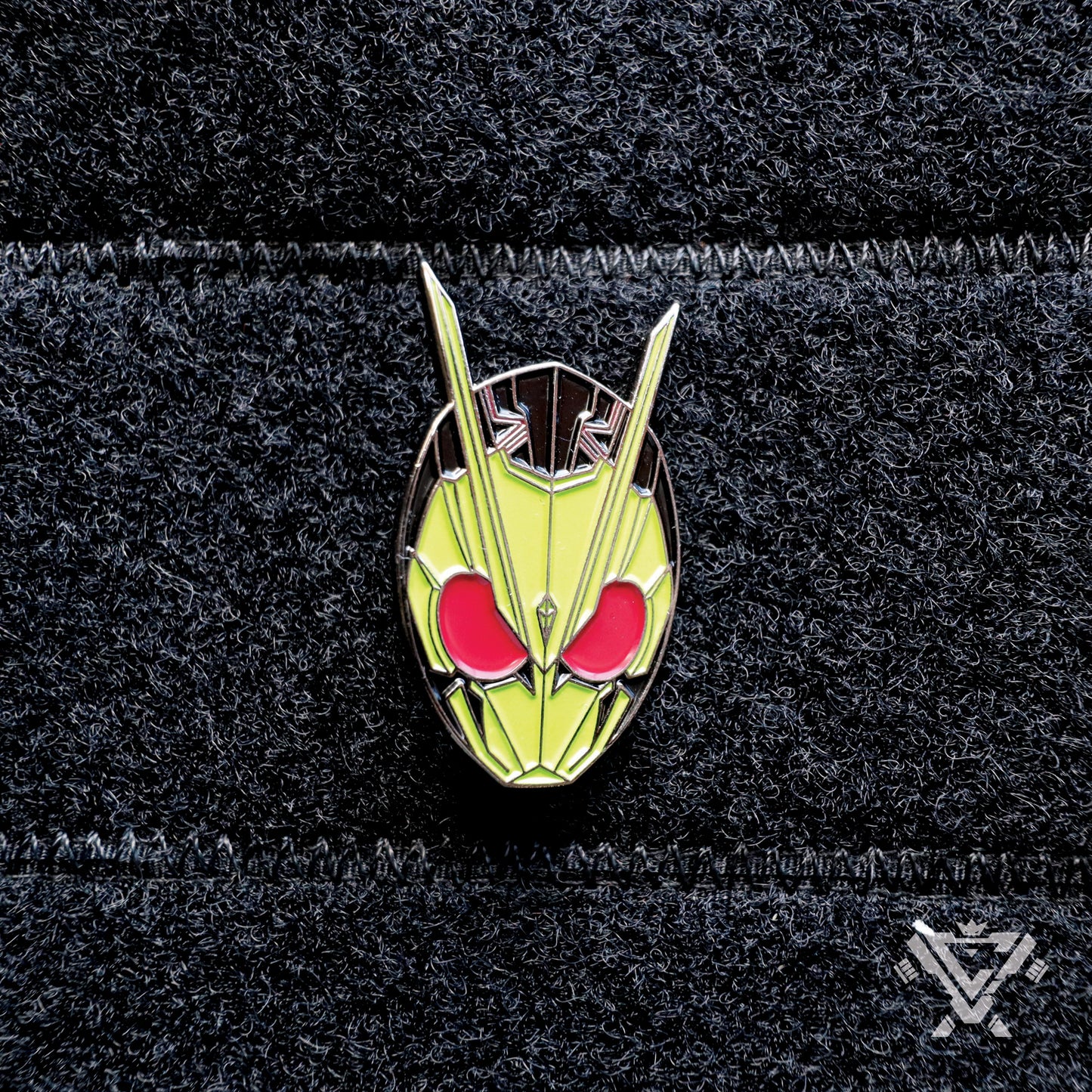 KR01-RH Soft Enamel Collectible Pin